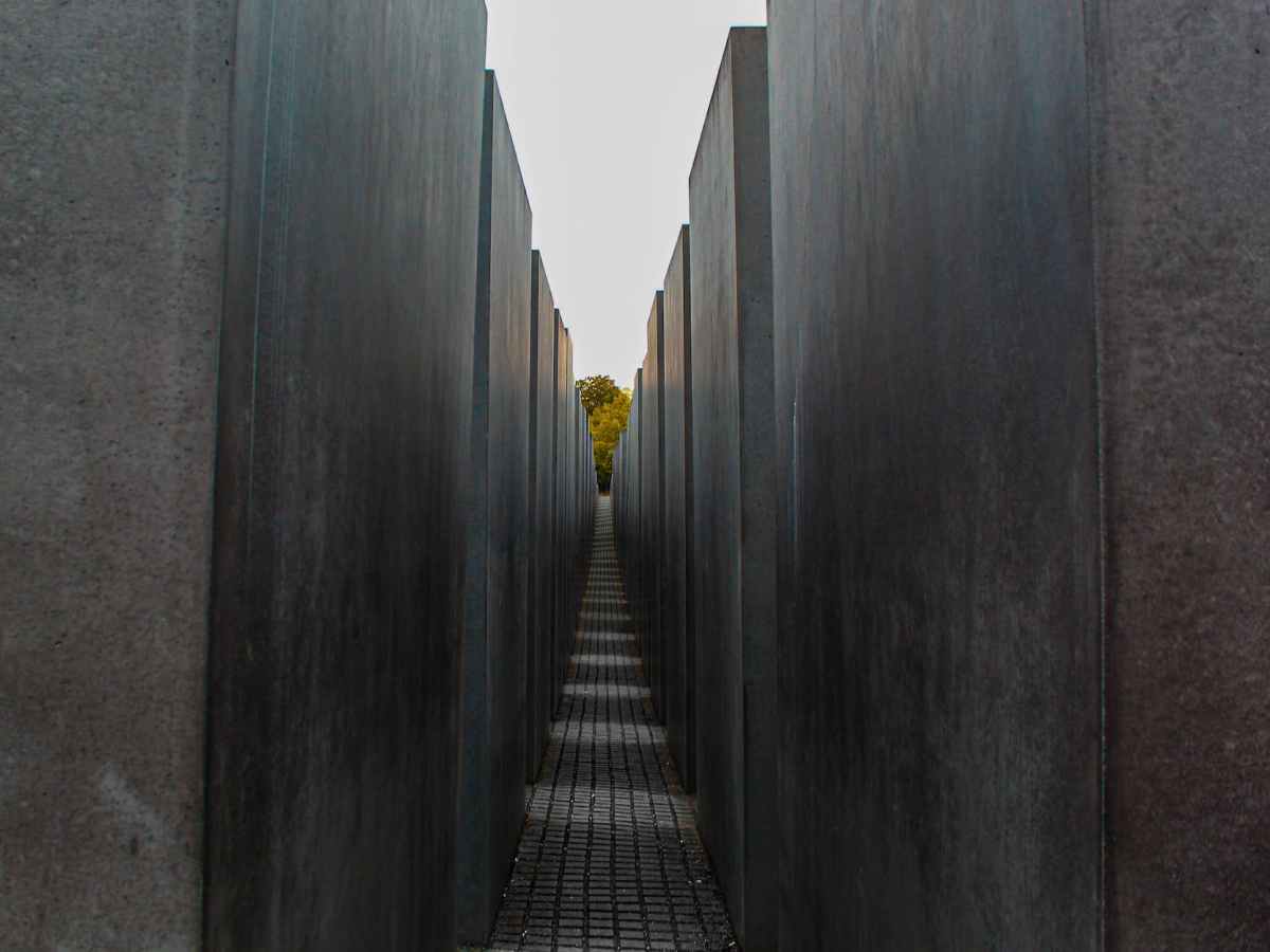 YOU NEVER GET NERVOUS ANYMORE, SO WAIT UP: where the Song and Dance Crew gets a head&nbsp;start