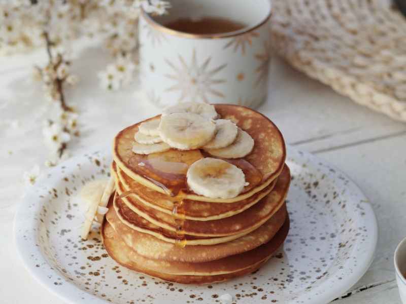 EXCUSE MY MANNERS IF I MAKE A SCENE: in which Zeno and I collab, Helli sets the scene, and New Stanley enters stage&nbsp;right